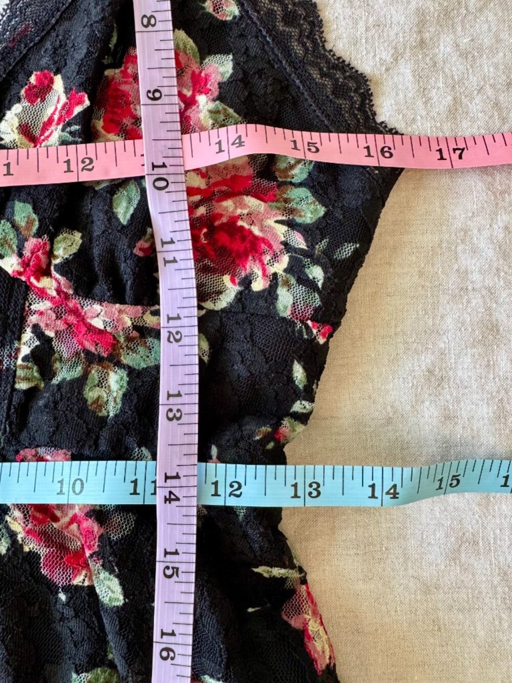 Betsey Johnson Floral Lace Dress | US S | Excellent Condition - Picture 7 of 11